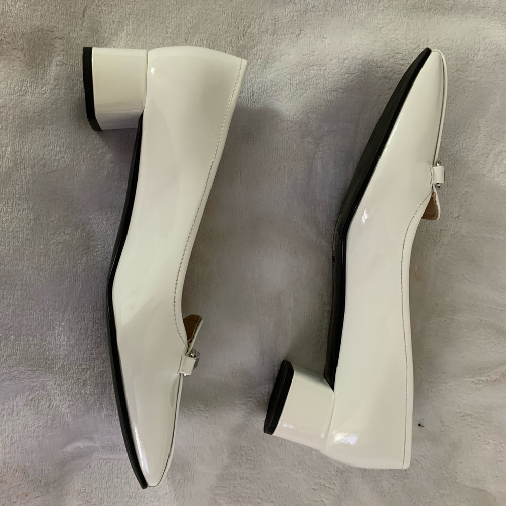 PRADA - Picture 7 of 8